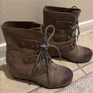 Sorel Tan Textured Ankle Boots 7.5